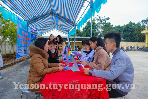 Yên Sơn tổ chức phiên giao dịch việc làm lần thứ 8 năm 2023 tại thị trấn Yên Sơn